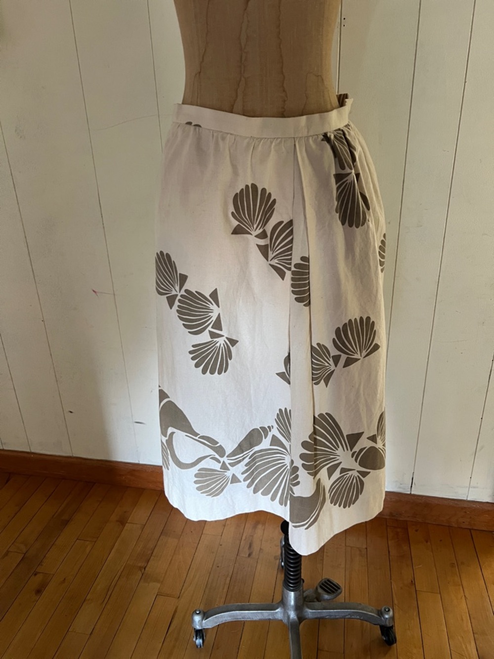 Vintage jones New York seashell skirt